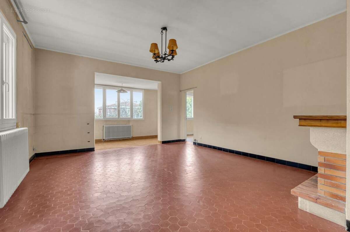 Maison de 235 m² – Toulouse Pouvourville – Opportunité - photo 15