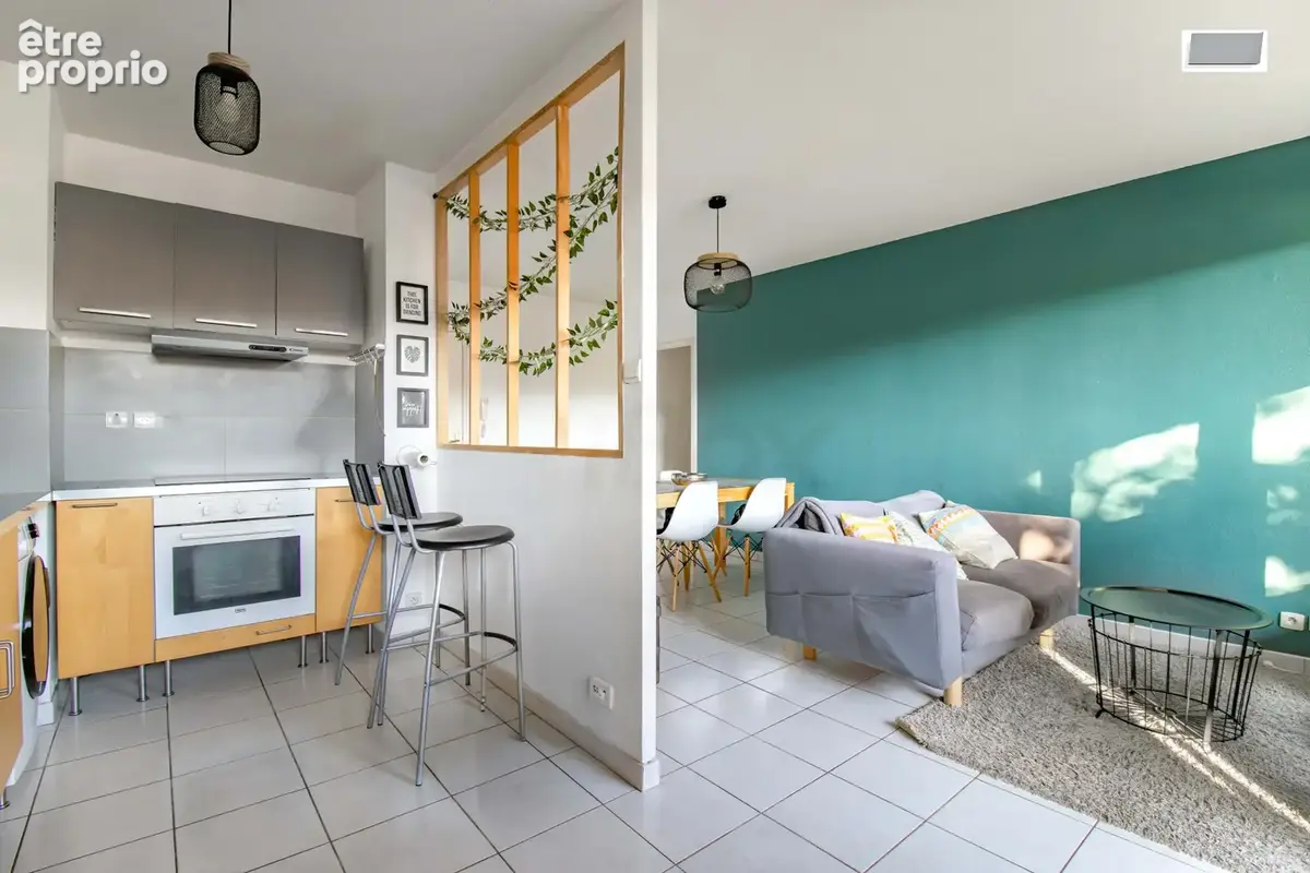 Toulon est- appartement t3 de 64 m2 au 3eme etage avec ascenseur 2 chambres terrasse et place de parking - photo 3