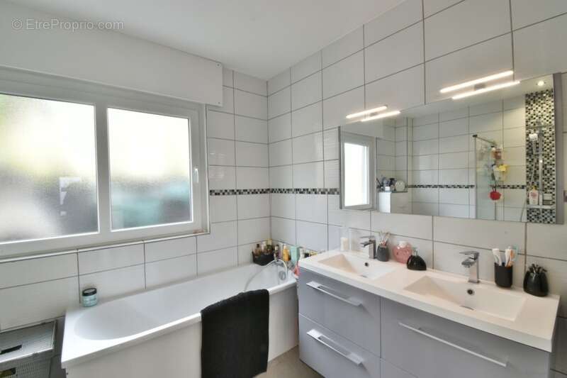 Maison à LYS-LEZ-LANNOY