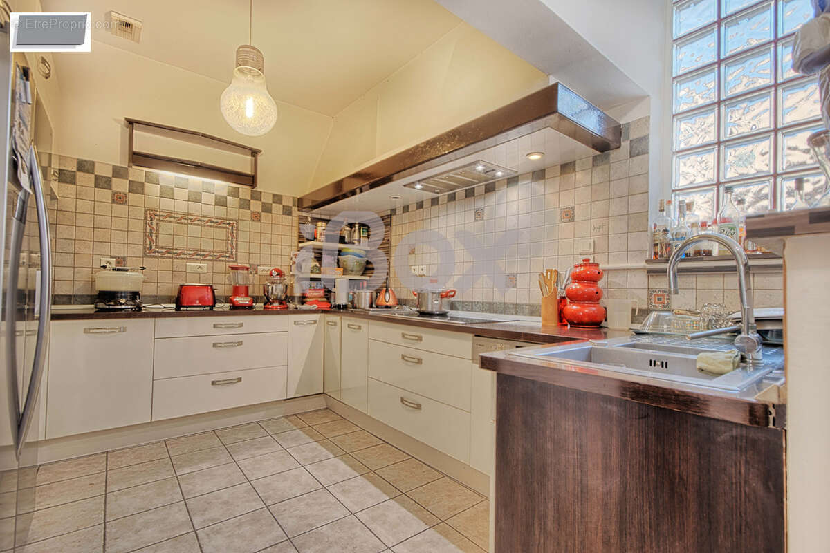 Maison à LA VALETTE-DU-VAR