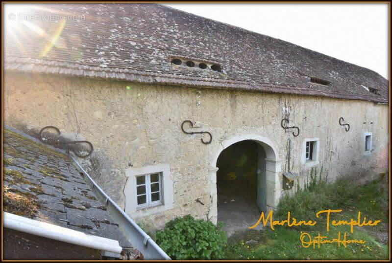 Maison à LAHOURCADE