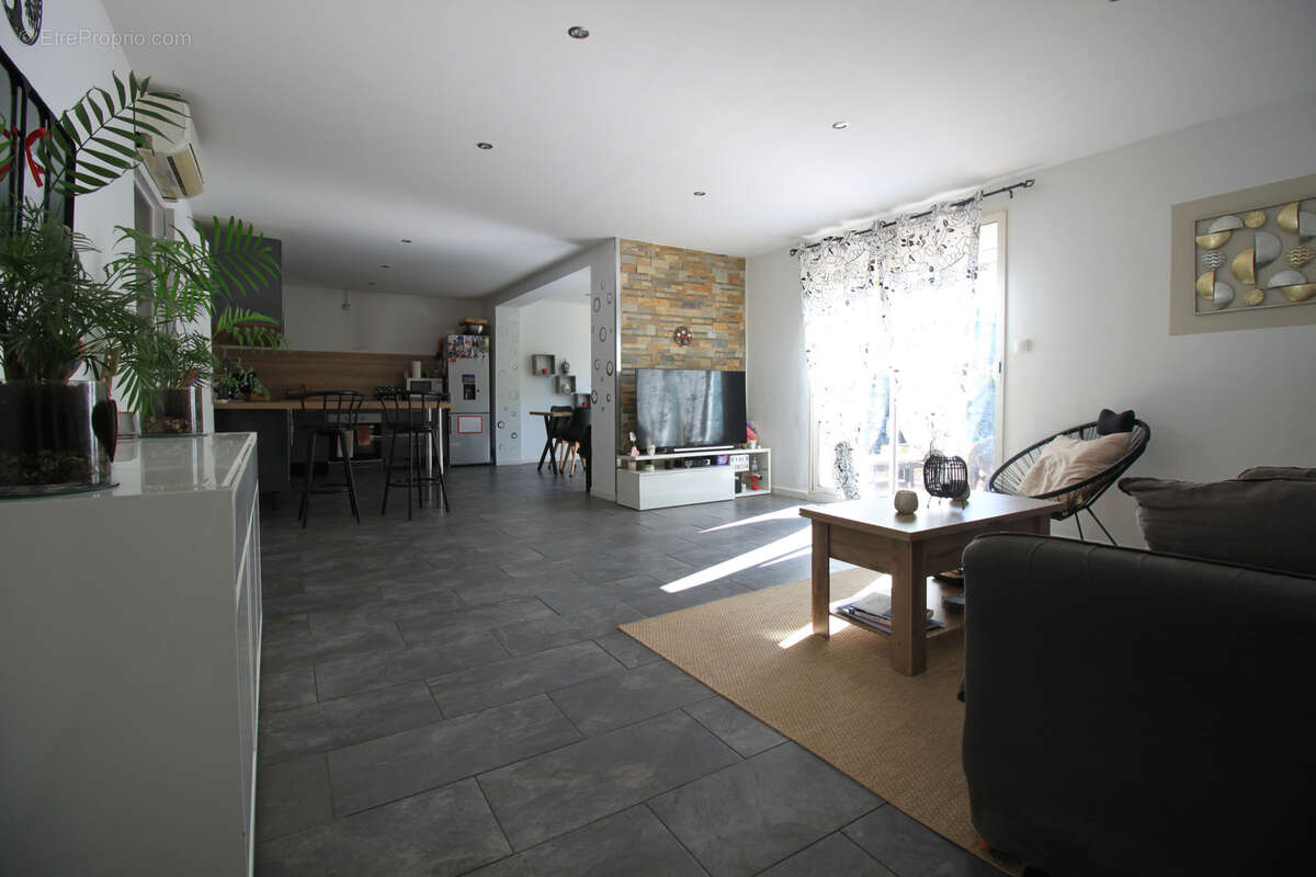 Appartement à AUBAGNE