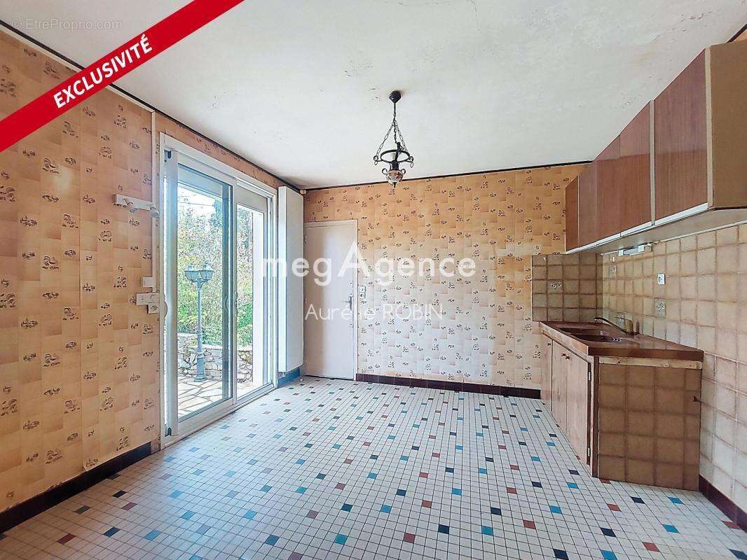 Maison à NUEIL-LES-AUBIERS