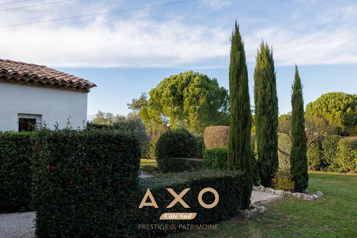 Maison à SAINT-CANNAT