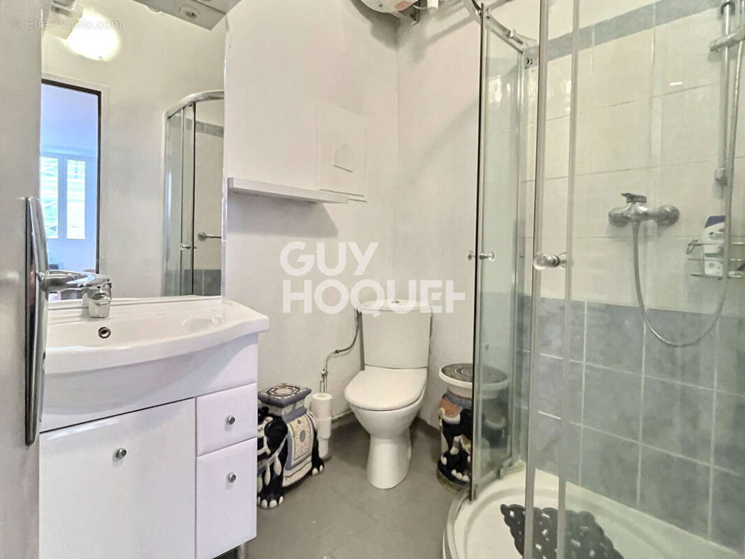 Appartement à MARSEILLE-2E