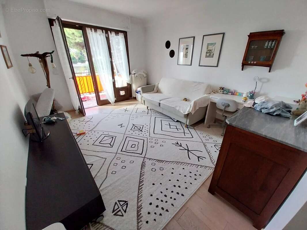 Appartement à ROQUEBRUNE-CAP-MARTIN