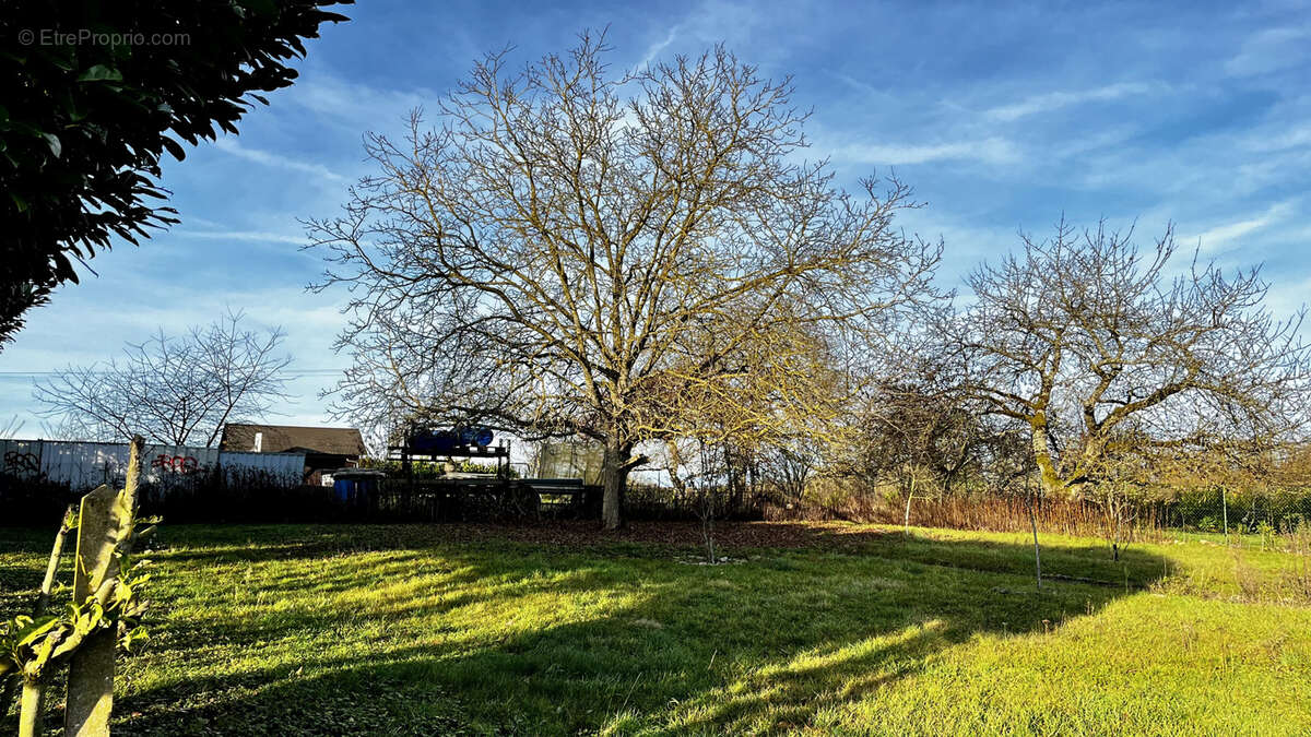 Maison à LA CHAPELLE-SAINT-SULPICE