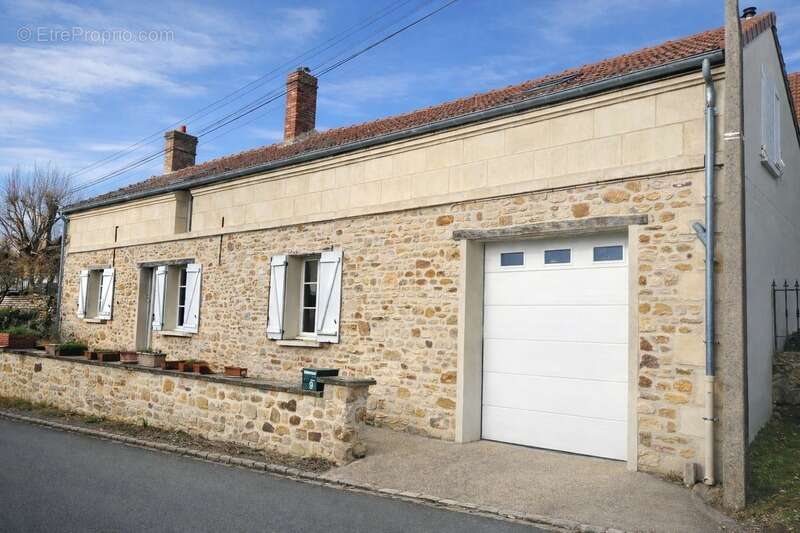 Maison à AUTHEUIL-EN-VALOIS