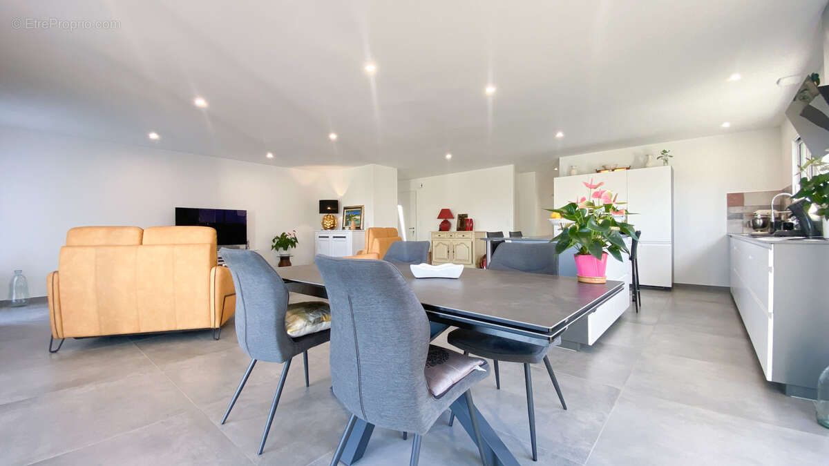 Maison à SAINT-VINCENT-SUR-JARD