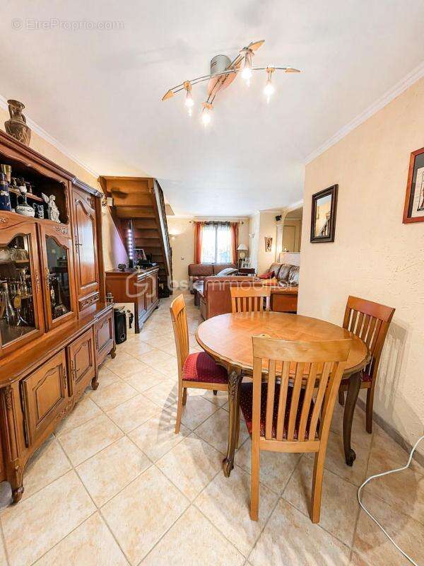 Maison à BALLANCOURT-SUR-ESSONNE
