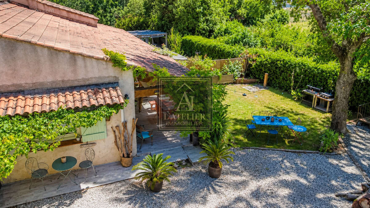Maison de type 4 de plain-pied avec dépendance sur une parcelle de 470 m2 - photo 28