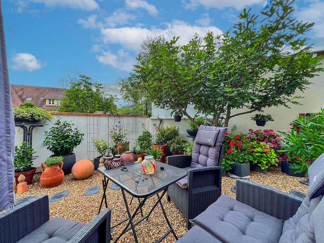 Maison à CONDE-SUR-NOIREAU