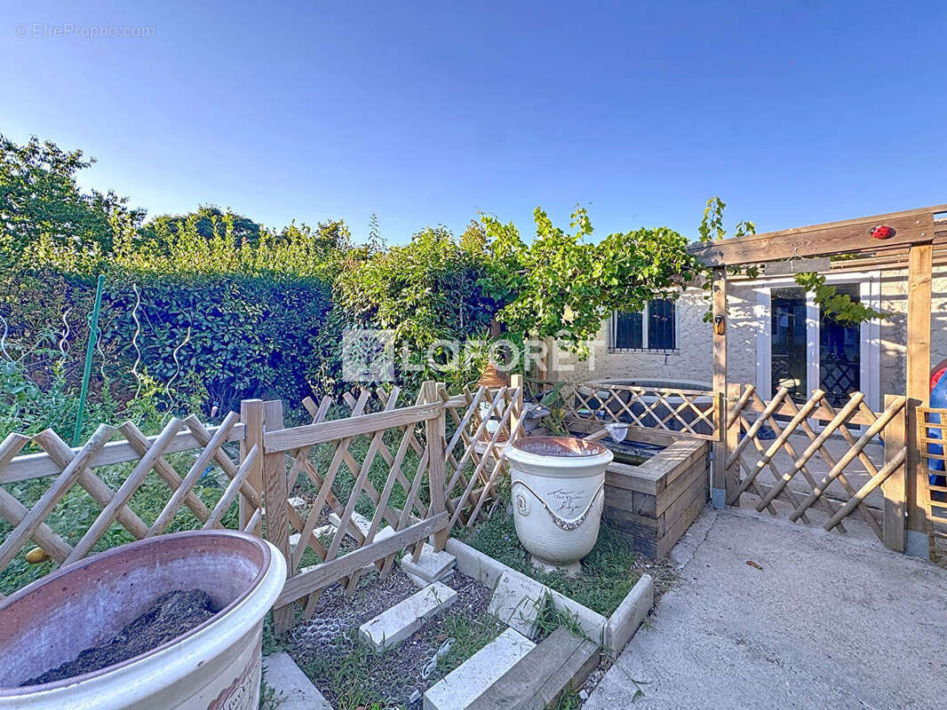 Maison à BONNEUIL-SUR-MARNE