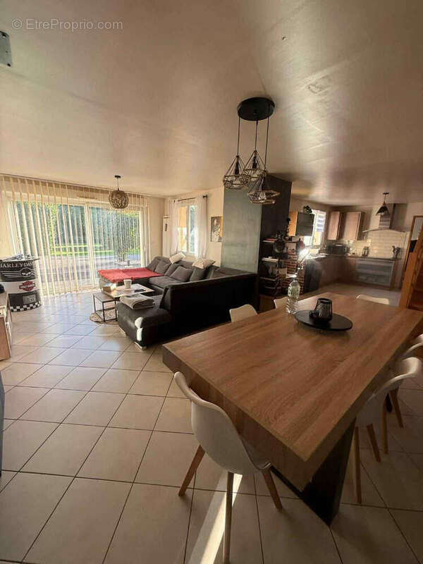 Maison à GRISY-LES-PLATRES