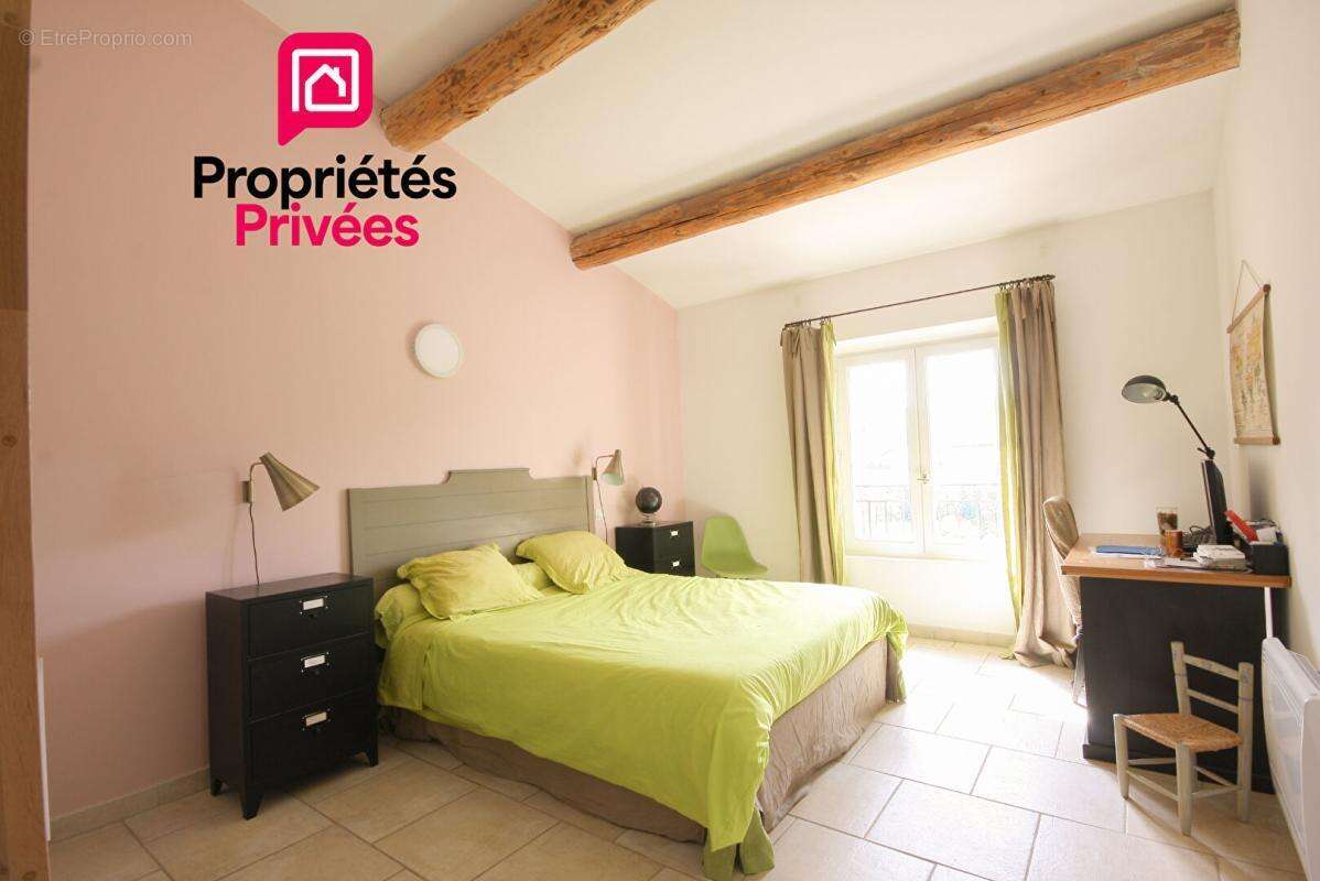 Maison à MEYRARGUES
