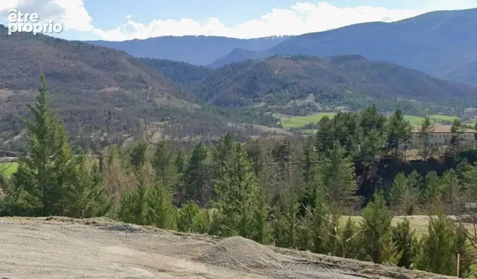Terrain à BEVONS