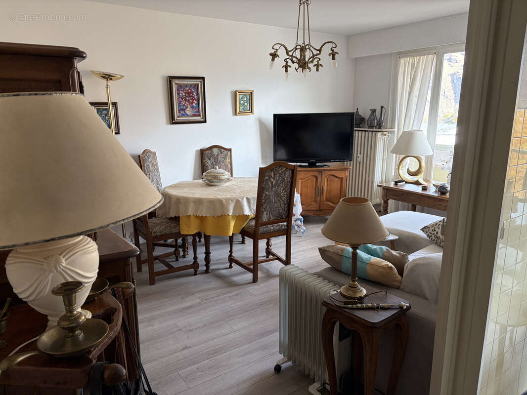 Appartement à SAINT-JEAN-DE-MAURIENNE