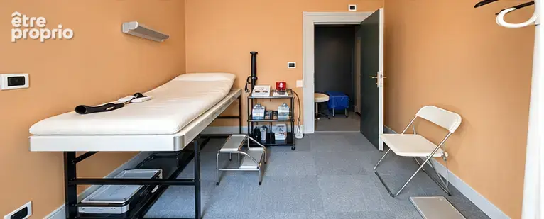 GRENOBLE- Place de Verdun - Appartement 183 m2 avec Garage - photo 5