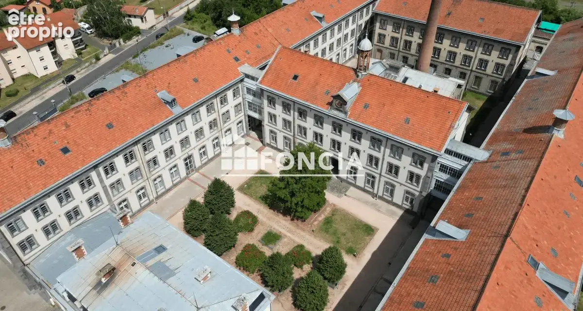RIOM – Appartement T3 au 1er étage avec ascenseur – 76,25 m² - photo 6