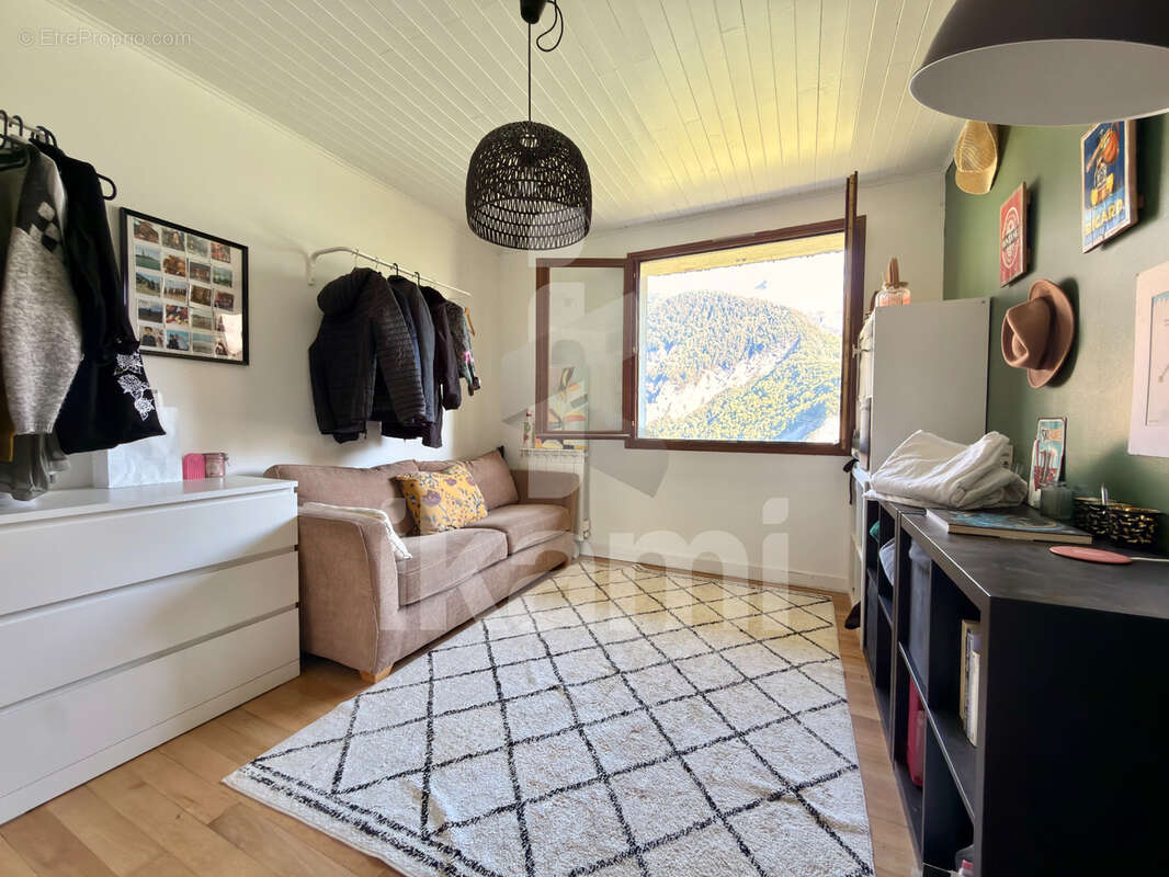 Maison individuelle rénovée avec vue exceptionnelle sur le lac du Chambon - photo 7