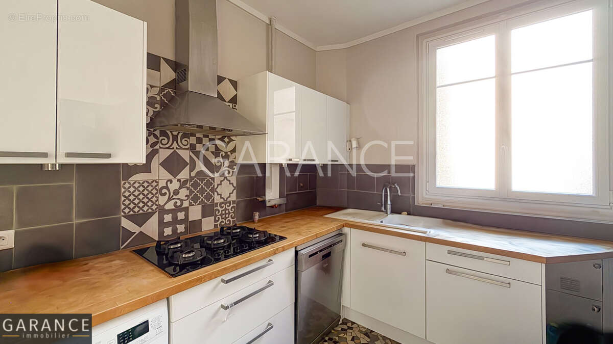 Appartement à PARIS-12E