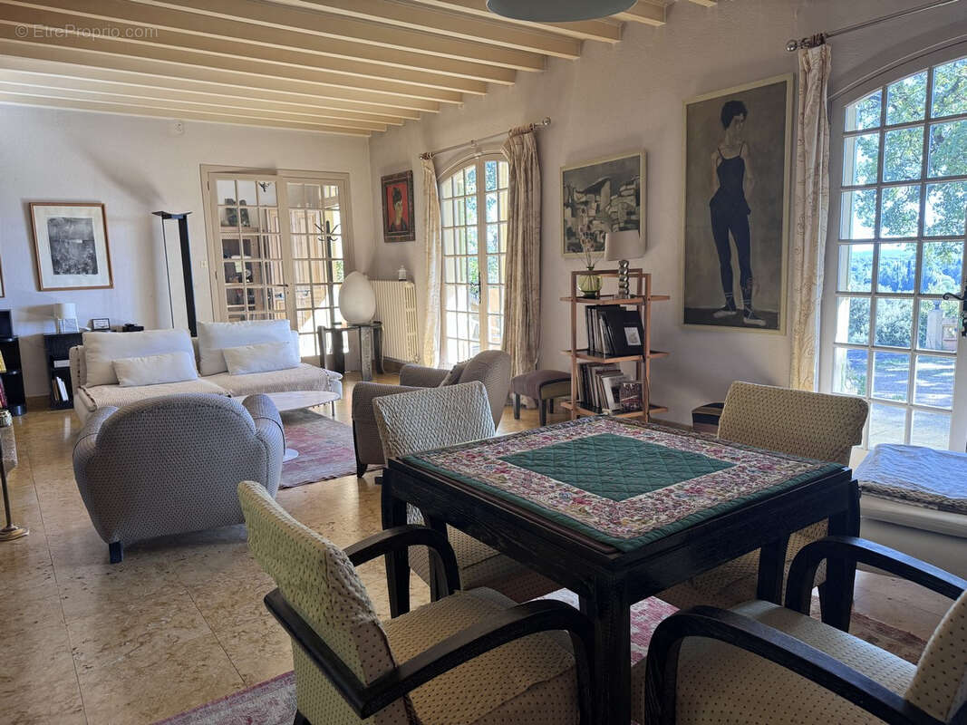 Maison à VILLENEUVE-LES-AVIGNON