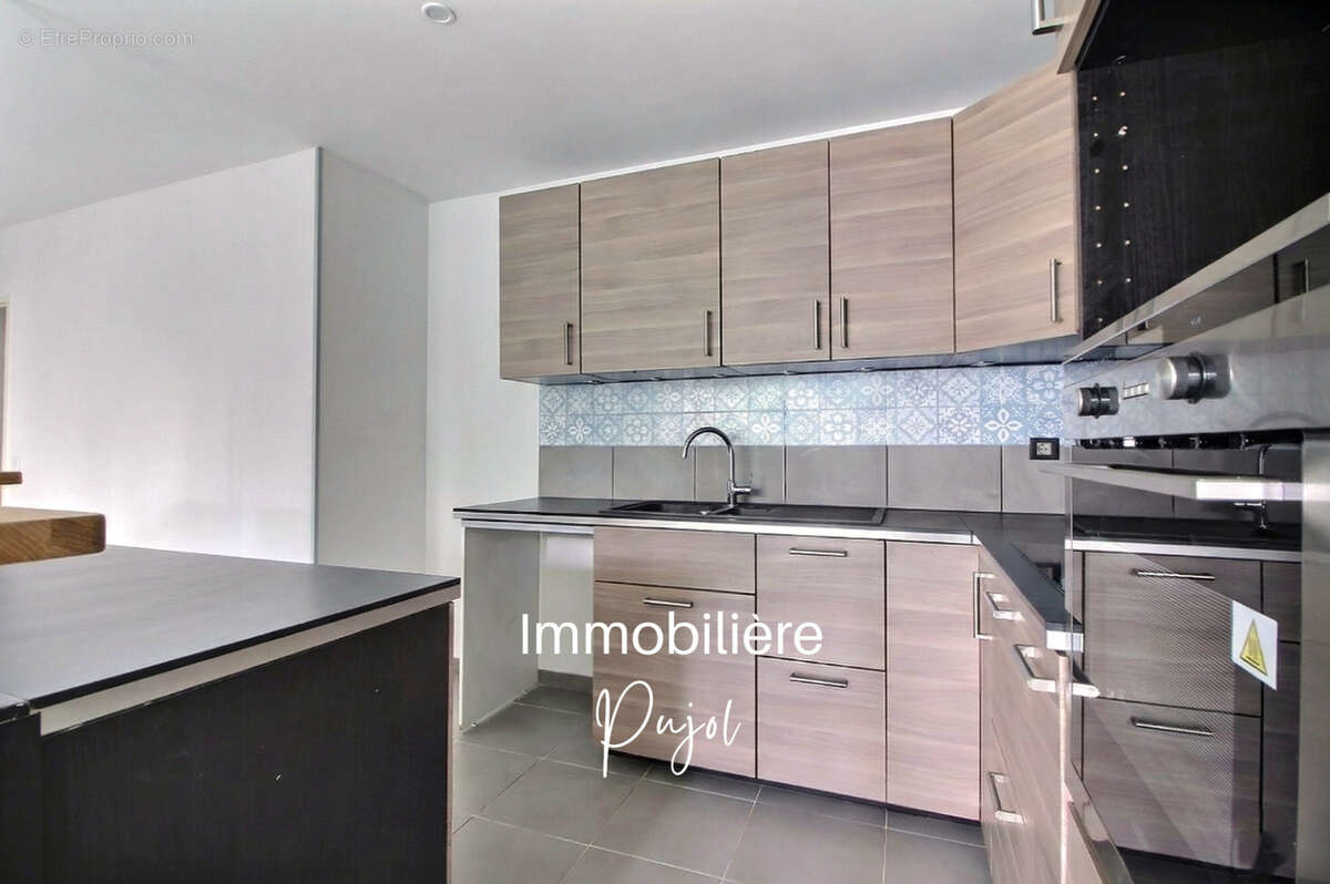 Appartement à MARSEILLE-10E