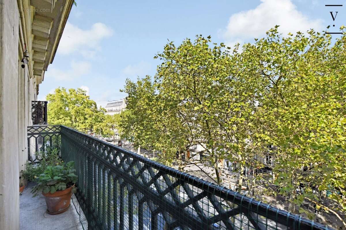 Appartement à PARIS-3E