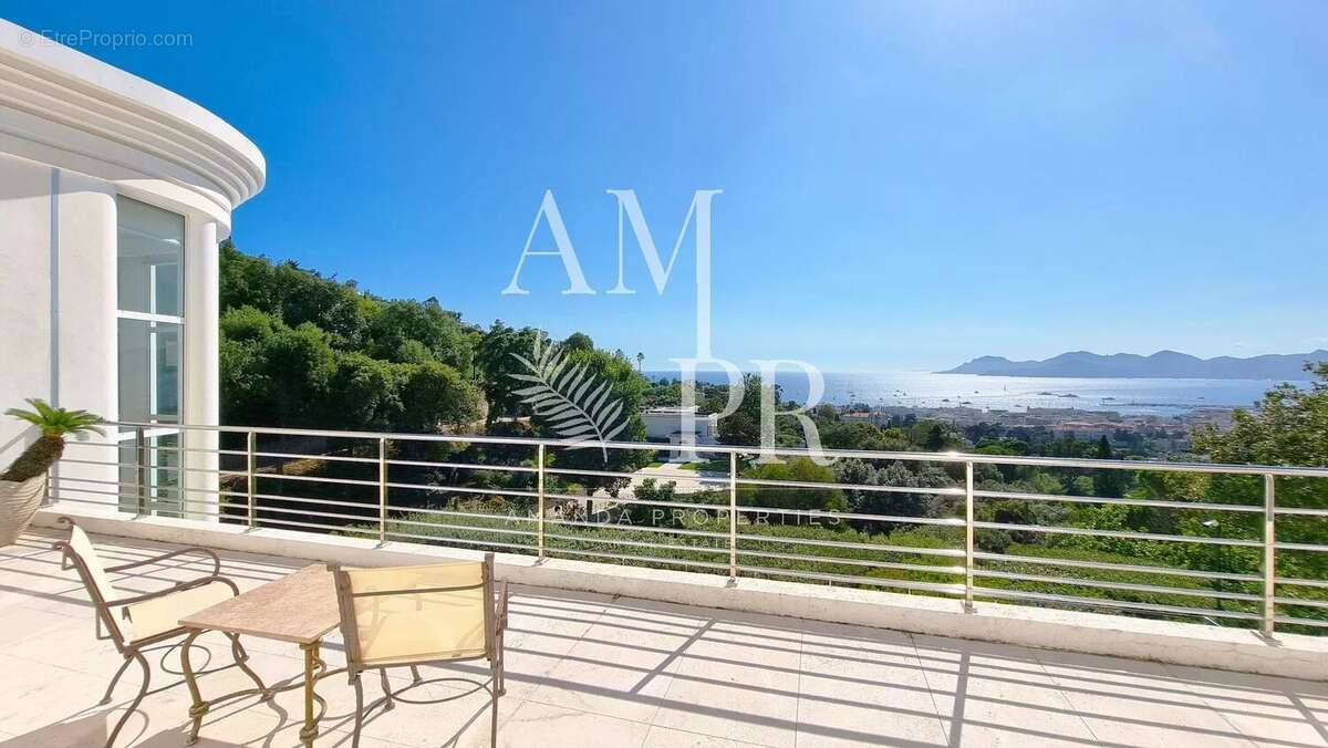 Maison à CANNES