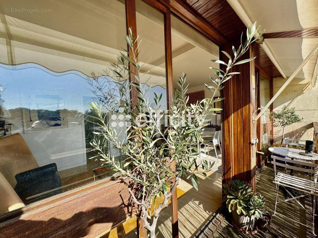 Appartement à LA CELLE-SAINT-CLOUD