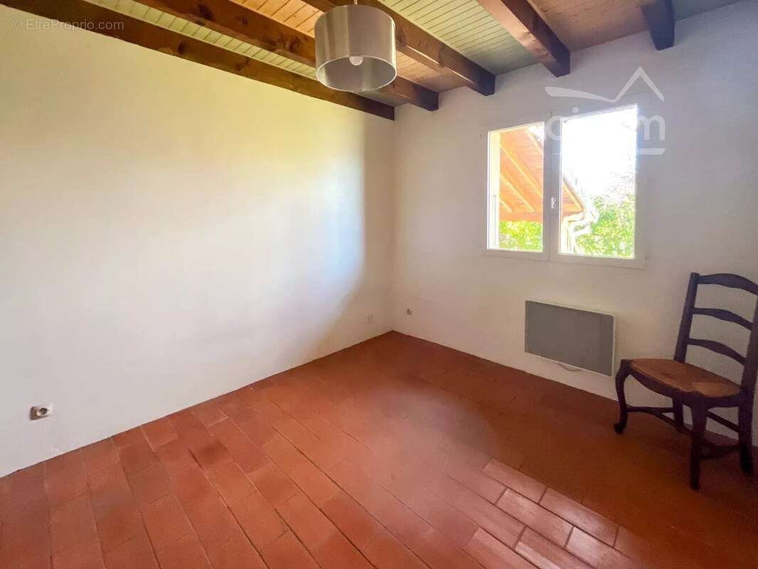 Maison à LA TERRASSE