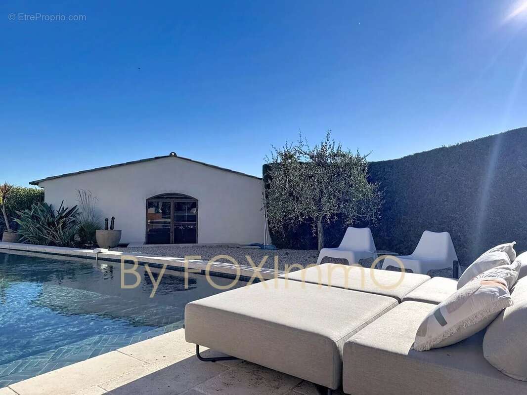 Maison à VILLENEUVE-LOUBET