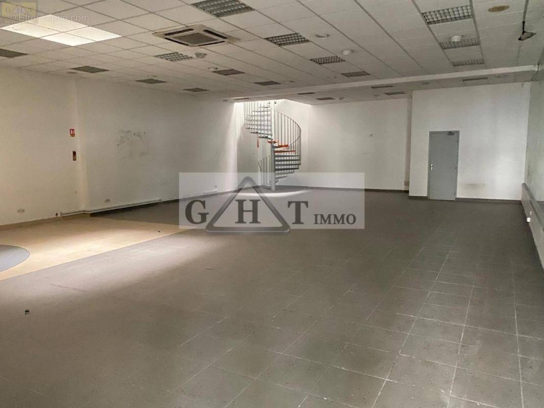 Commerce à MAISONS-ALFORT