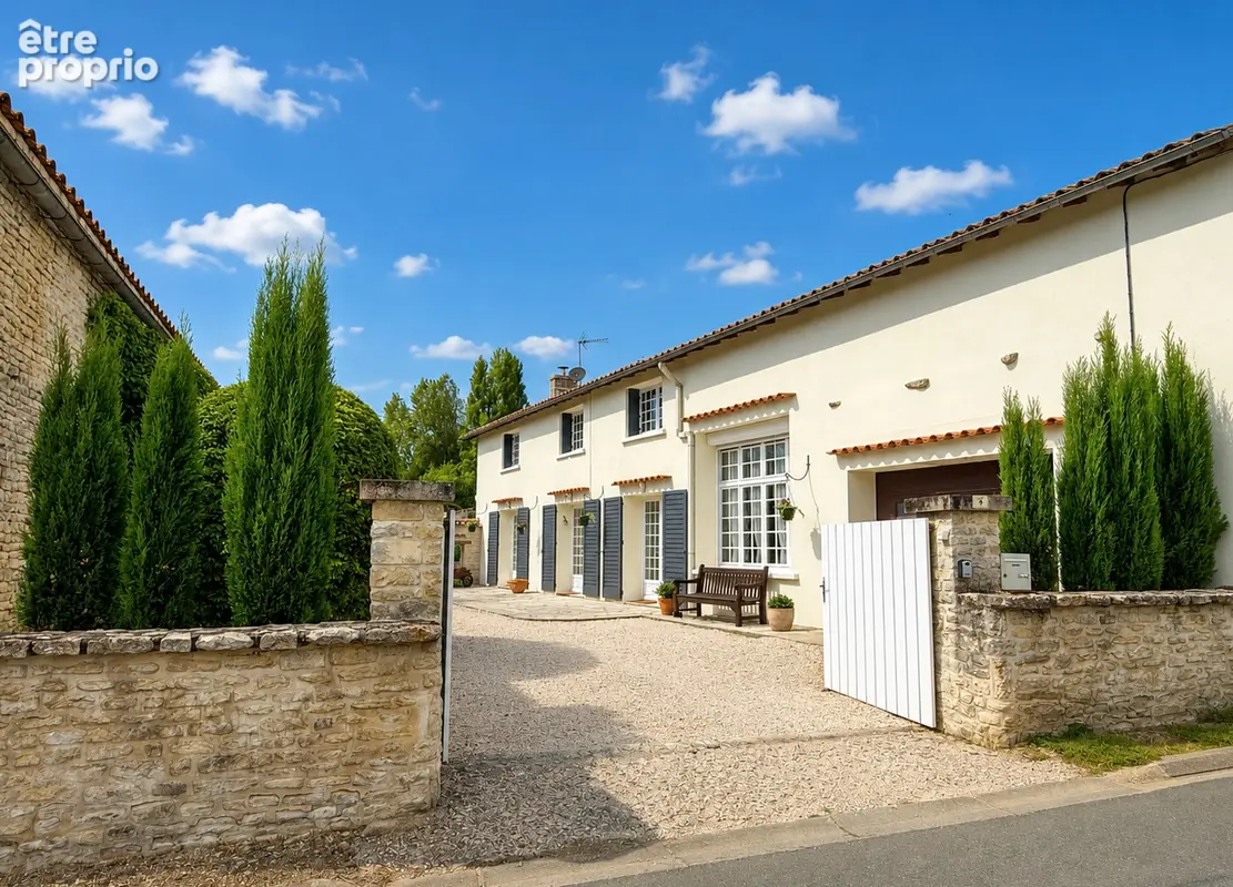 Maison à PAIZAY-LE-CHAPT