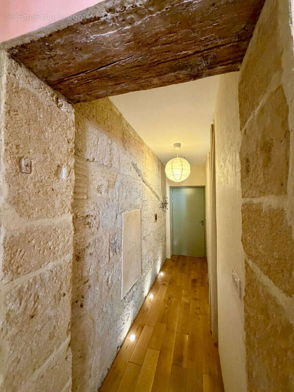 T2 de 39M2 avec balcon vue canal royal 1 er étage - photo 8