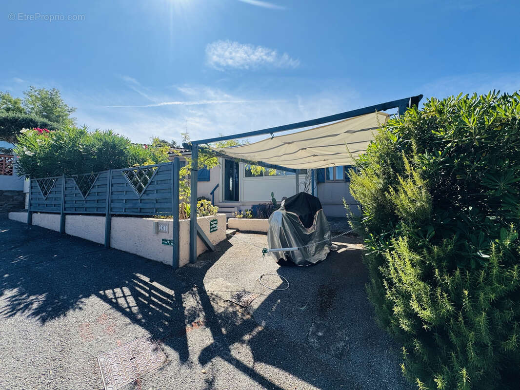 Maison à BORMES-LES-MIMOSAS