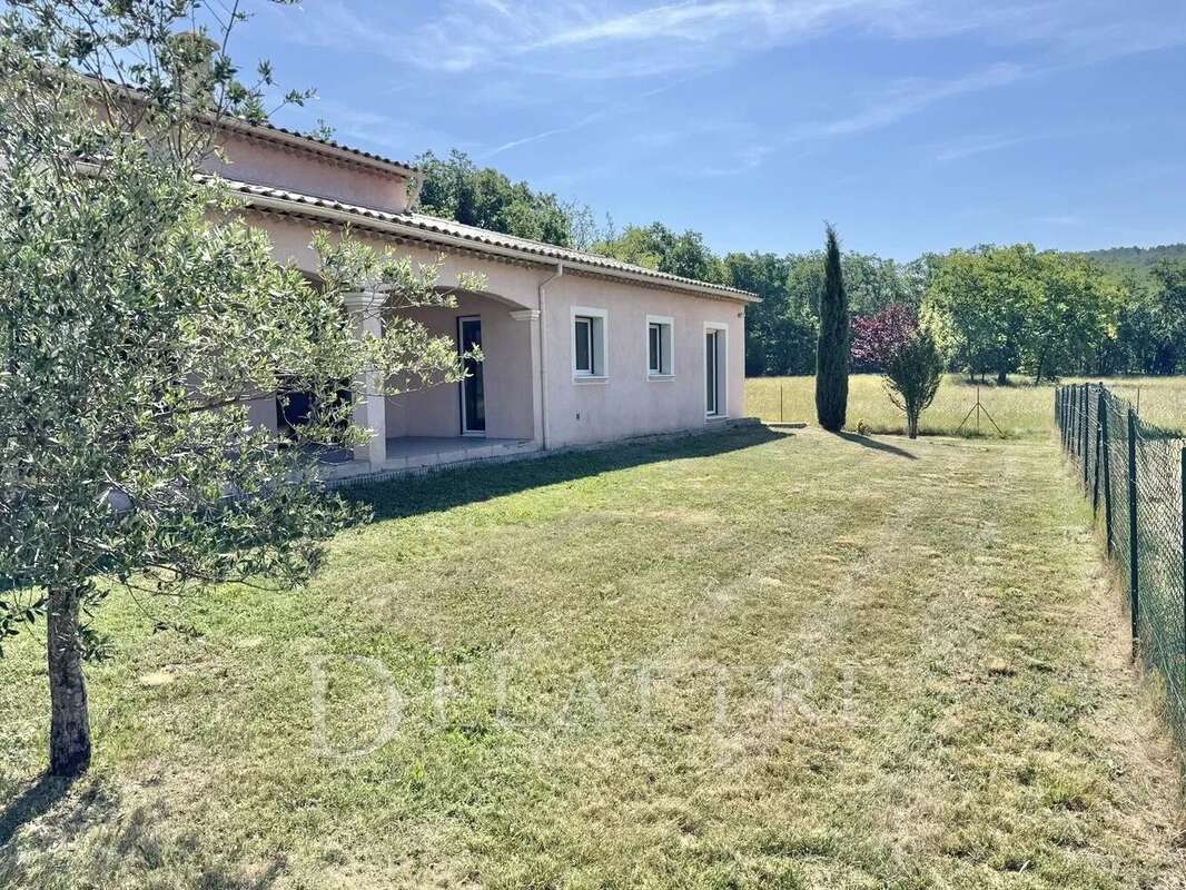 Maison à SAINT-VALLIER-DE-THIEY