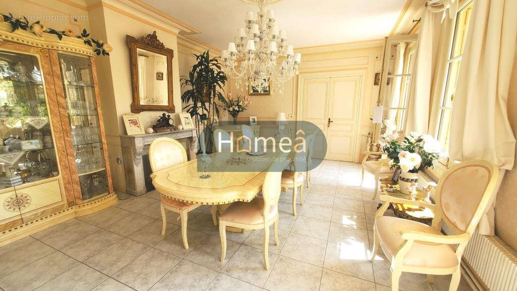 Maison à ENVERMEU