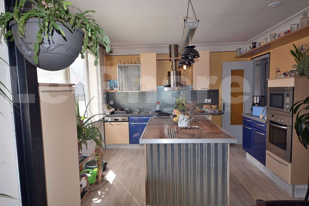 cuisine (2) - Maison à TOURLAVILLE