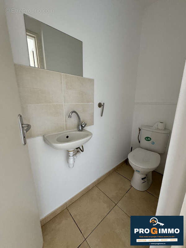 Appartement 74 m² à Saint-Pierre  - photo 7