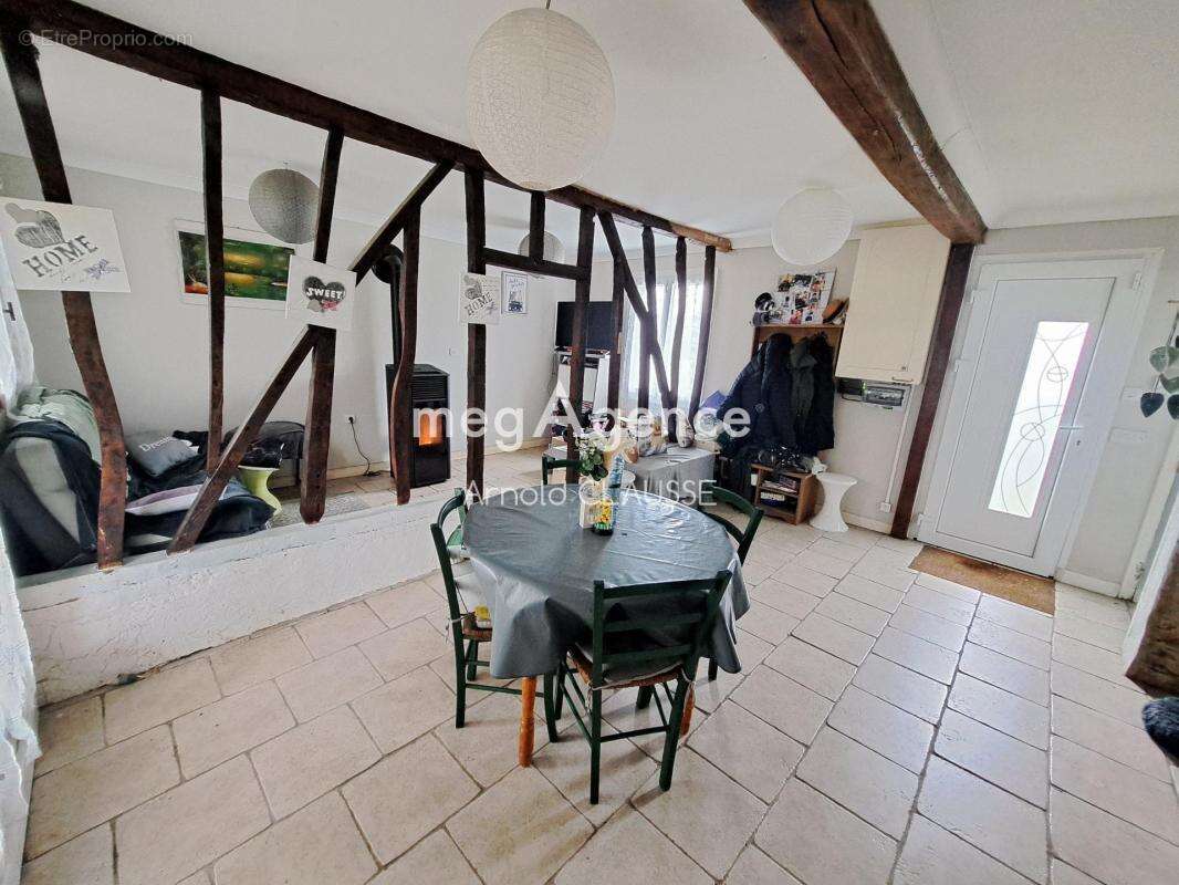 Maison à GUESCHART