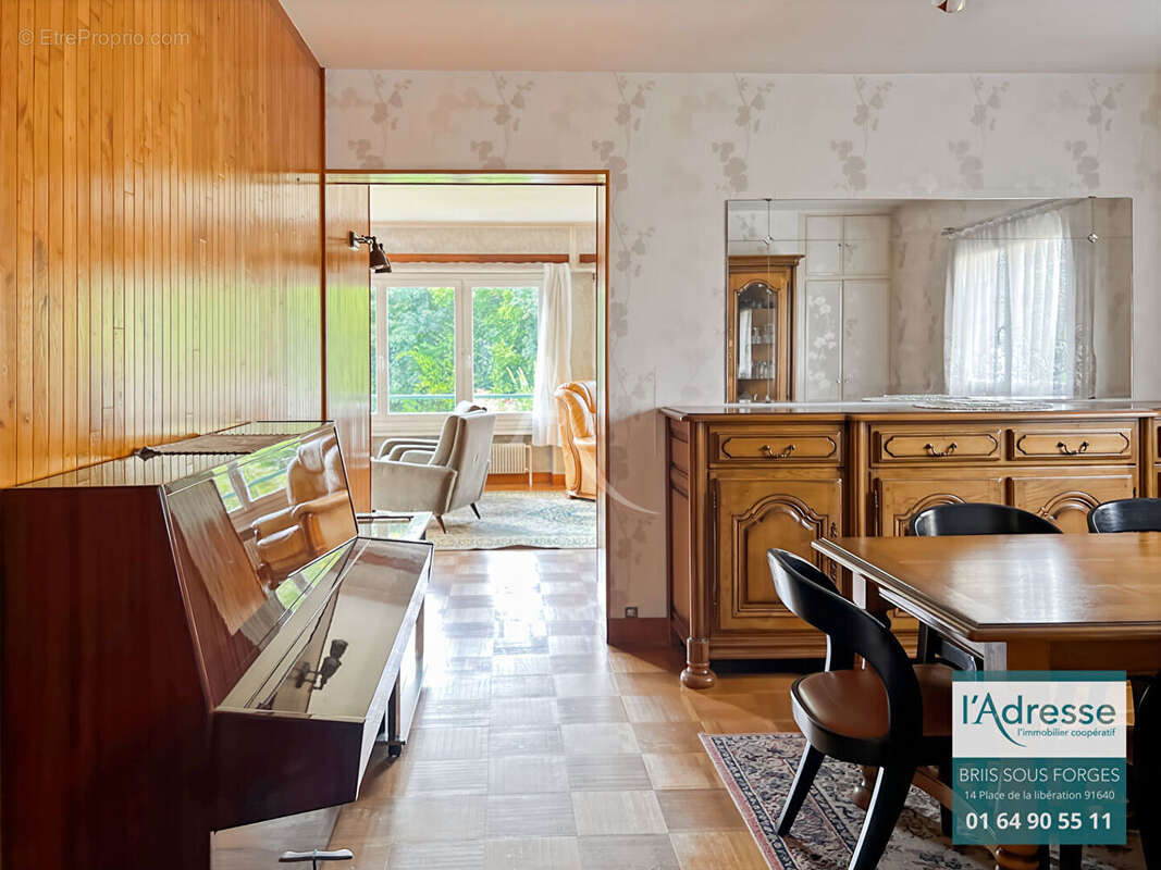 Maison à BRIIS-SOUS-FORGES