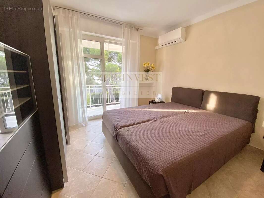 Appartement à ROQUEBRUNE-CAP-MARTIN