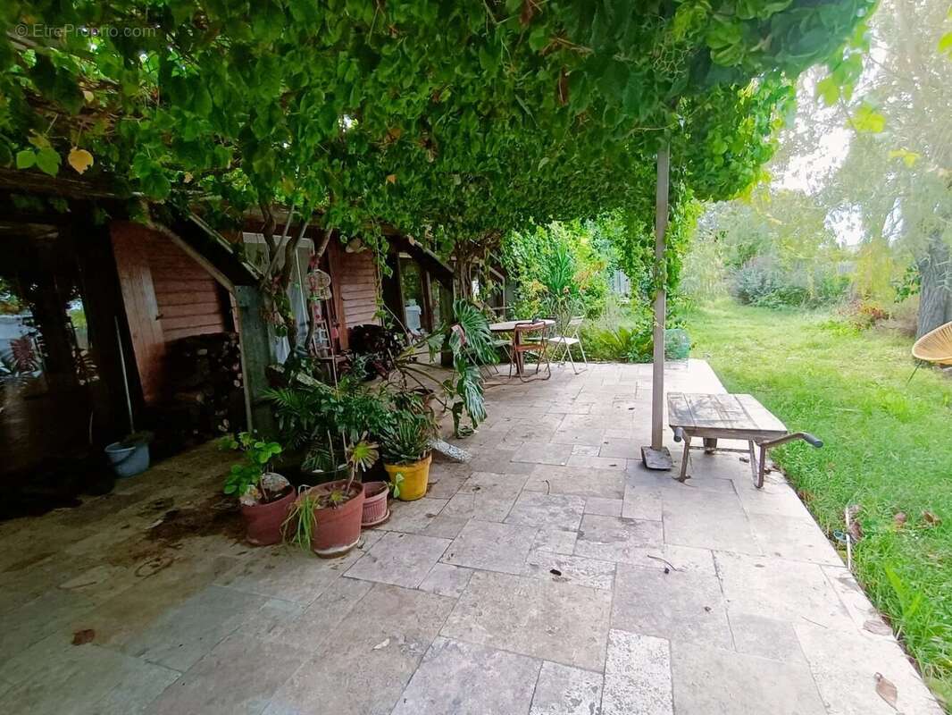 Maison à SAINT-BAUZELY