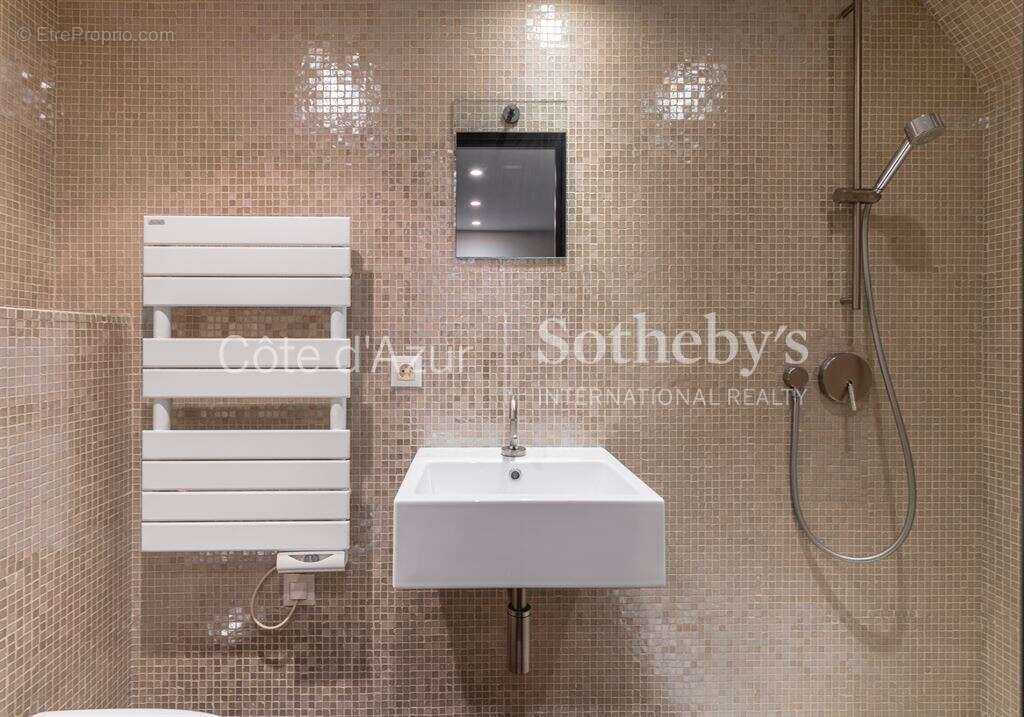 Appartement à BEAUSOLEIL