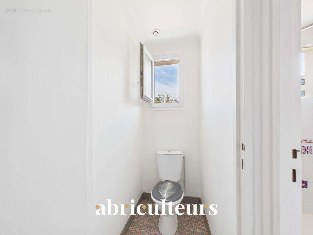 Maison familiale avec jardin de 560 m² en vente à Meaux 77100 - photo 17