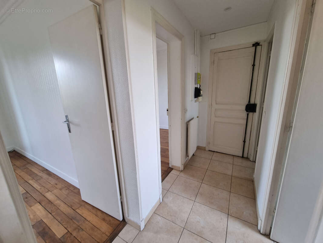 Maisons-alfort charentonneau - 3p 50.57m2 avec jardin partage - parking - photo 7