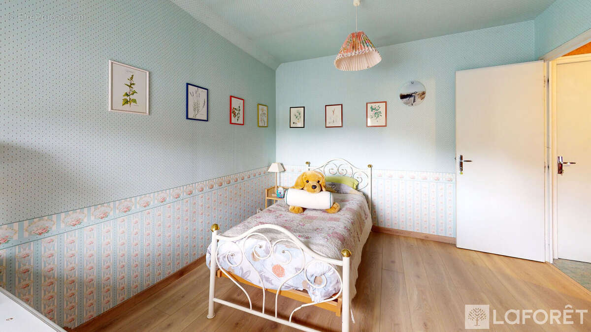 Maison à SAINT-JULIEN-LES-VILLAS