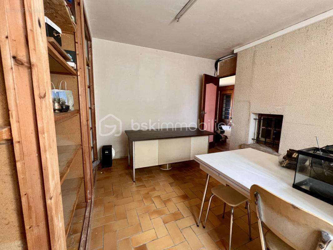 Jolie maison de plus de 213 m2, 6 chambres, jardin de 1500 m2! - photo 10