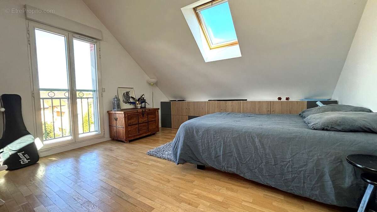Appartement à MAISONS-ALFORT